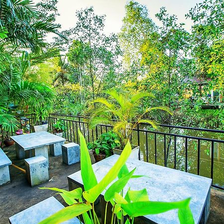 Nida Rooms Central 89 Plaza Resort Surat Thani Esterno foto