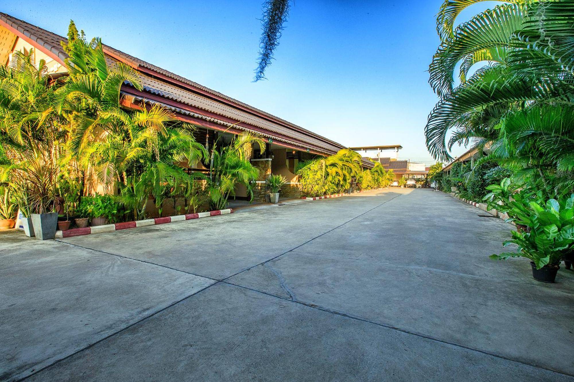 Nida Rooms Central 89 Plaza Resort Surat Thani Esterno foto